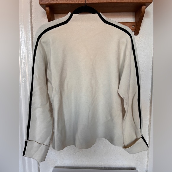 Saks Fifth Avenue Mock Neck Sweater Medium - Picture 2 of 4